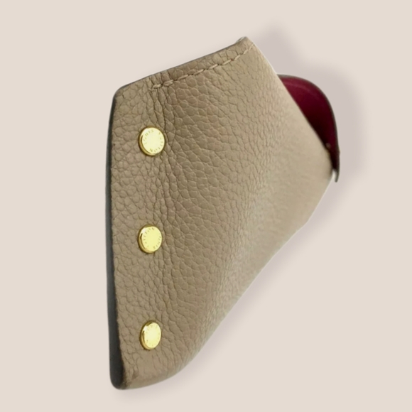 LOUIS  VUITTON  Clemence Leather 4 Ring K… - Picture 3 of 15